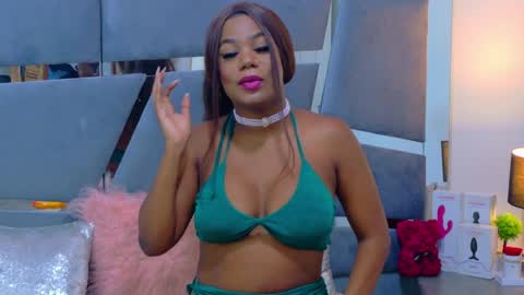 lorraine_johnson online show from April 8, 6:11 pm