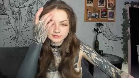 lostallice online show from February 4, 2:37 am