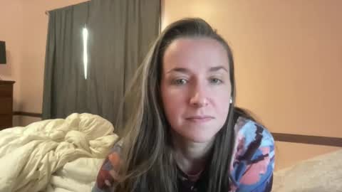 lothlori online show from December 20, 9:00 pm