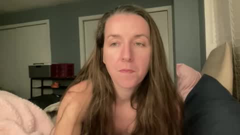 lothlori online show from February 25, 1:31 am