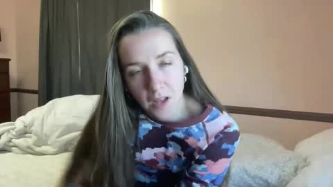 lothlori online show from December 21, 9:10 pm