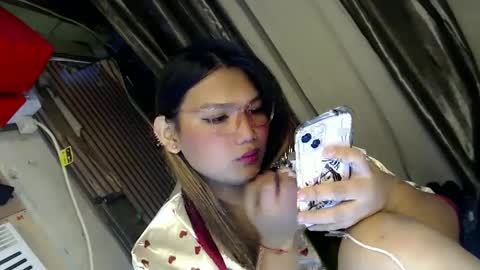 Sweet   online show from March 11, 5:13 am