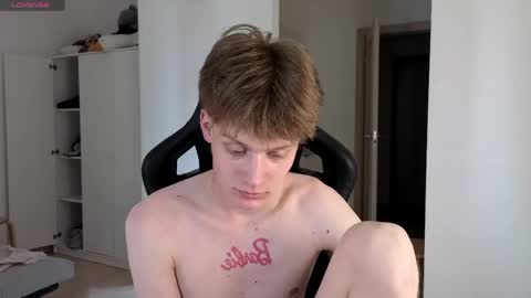 louie_evans online show from May 13, 8:57 am
