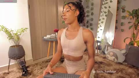 Louis Valdz online show from April 11, 1:21 am