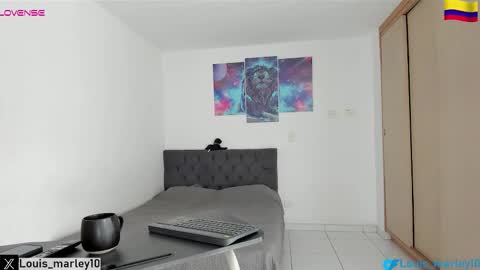 louis_marley_ online show from December 5, 5:00 pm