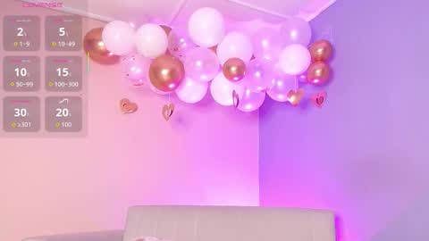 lourdes_moon22 online show from November 19, 1:10 pm