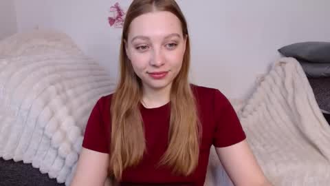 love bella  online show from March 20, 12:15 am