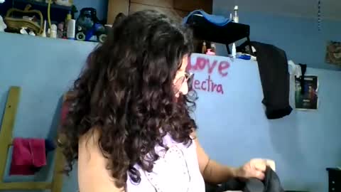 love_electra online show from September 27, 2:15 pm