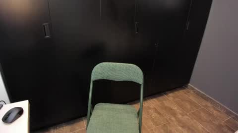 Kristen LoveBerry online show from November 1, 1:28 am