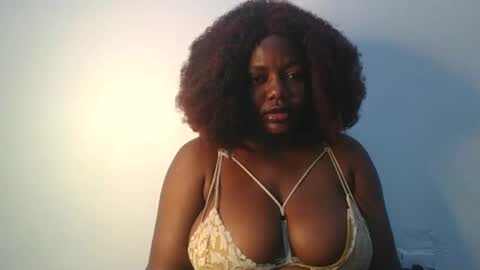 Snapshot of lovecumsluttie chatting on September 20, 4:59 am mila online show from September 20, 4:59 am