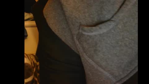 Snapshot of lovefuckingnsucking chatting on October 28, 1:06 am Ashley and Leon online show from October 28, 1:06 am