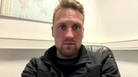 lovefuesse online show from February 3, 12:20 pm