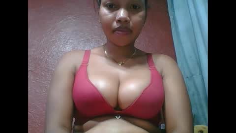 loveinlife750427 online show from October 22, 4:59 am