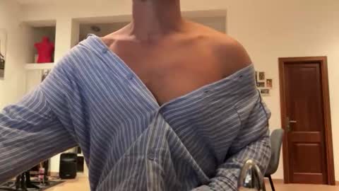 Loveisperfect online show from April 14, 7:06 pm