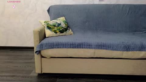 Molly online show from March 13, 6:33 pm