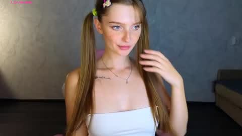Molly online show from July 22, 6:32 pm