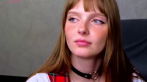 Molly online show from March 19, 5:29 pm