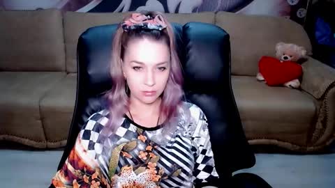 private open online show from February 22, 10:40 am