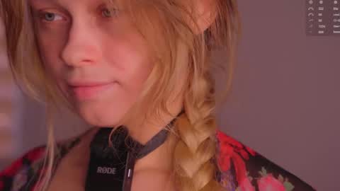 Nelly online show from November 12, 2:19 pm