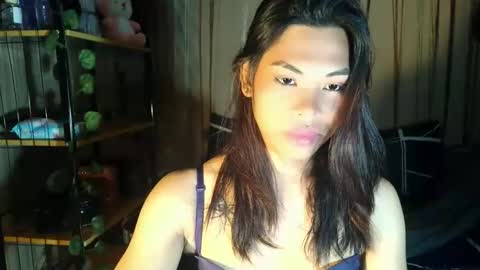 lovely_krizzy online show from February 17, 11:20 am