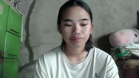 lovely_marie572336 online show from May 26, 11:22 pm