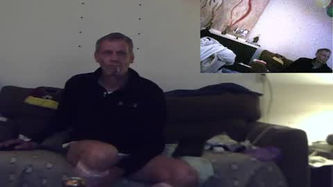 mooie man online show from December 16, 3:24 am