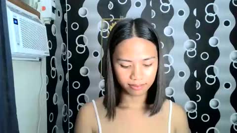 lovely_yvoneslutty online show from September 9, 2:39 pm