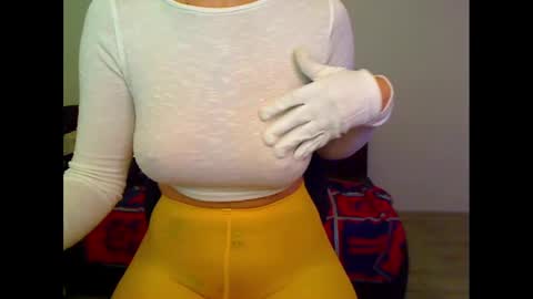 Snapshot of lovelyannasq chatting on October 13, 12:07 pm LovelyAnnaSQ online show from October 13, 12:07 pm