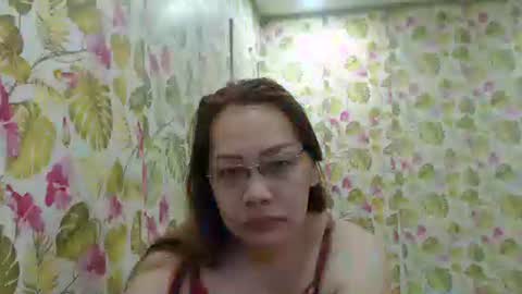 lovelyasiancutie online show from December 18, 9:10 pm