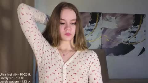 lovelygracee online show from October 26, 2:18 pm