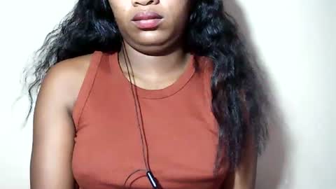 lovelylarra online show from July 12, 8:45 pm