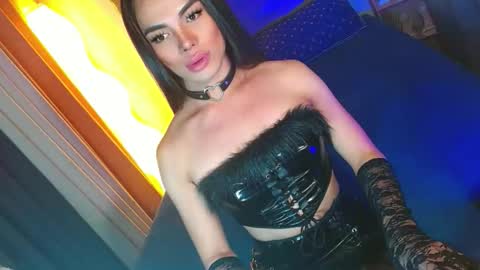 lovelymiss_shyna11 online show from March 14, 11:36 am