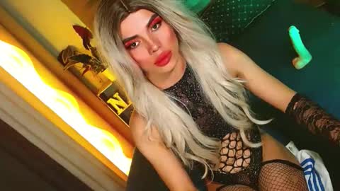 lovelymiss_shyna11 online show from May 29, 6:17 pm