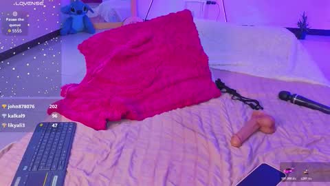 lovelymoon_ online show from March 18, 1:11 am