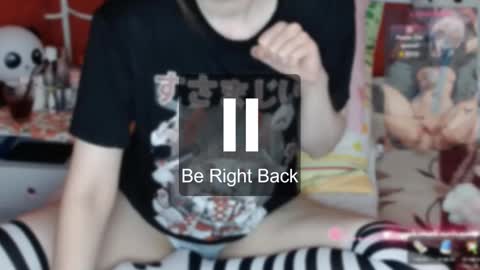 Snapshot of lovelynekochan chatting on December 9, 12:34 am   Lisa Cherry  online show from December 9, 12:34 am