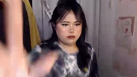 lovely online show from April 6, 2:31 am