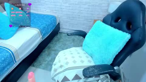 D online show from July 31, 4:08 pm