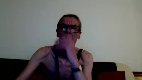 Snapshot of lovepvclate40s chatting on October 4, 6:49 pm lovepvcearly50s online show from October 4, 6:49 pm