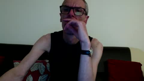 Snapshot of lovepvclate40s chatting on December 1, 7:49 pm lovepvcearly50s online show from December 1, 7:49 pm