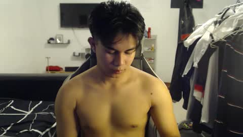 loverboyph04 online show from October 24, 3:51 am