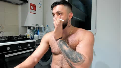 Snapshot of lovermike_ chatting on December 8, 4:22 am Mike online show from December 8, 4:22 am