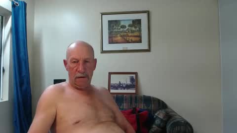 Snapshot of lovesblackazz chatting on December 5, 11:12 pm Lovesblackazz online show from December 5, 11:12 pm