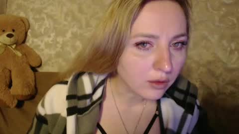 LovesRebecca online show from December 7, 11:51 pm