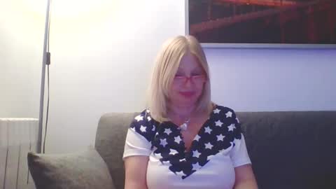 Marlyn online show from January 27, 7:13 pm