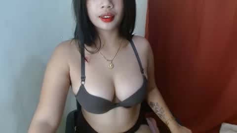 loving_ellah19 online show from September 29, 3:22 pm