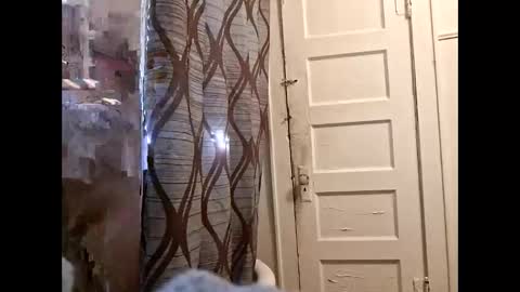lowerahornyhighhard13 online show from May 18, 10:38 pm