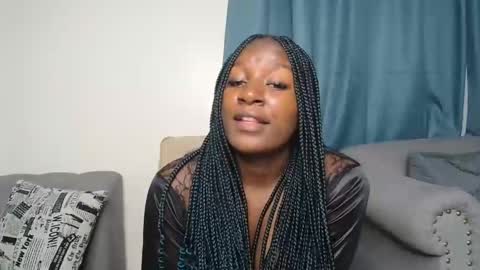 Snapshot of loyalcutie chatting on October 25, 4:46 am loyalcutie online show from October 25, 4:46 am