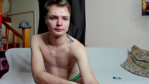 Snapshot of loyasteve chatting on December 28, 7:43 pm VECTORSTEVEPVT IS OPEN online show from December 28, 7:43 pm
