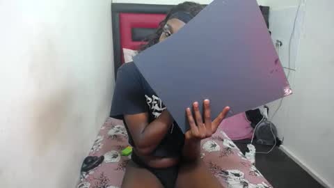 lsnnickykhanyile online show from February 17, 9:19 am