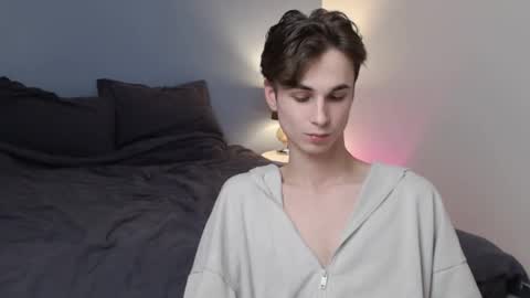 lucacharm online show from February 5, 12:53 am